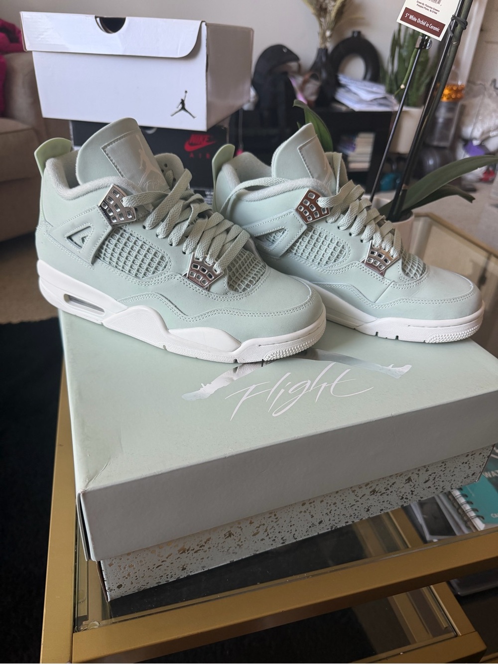 Air Jordan 4 Retro “Seafoam” – Women’s Size 8.5 💚✨